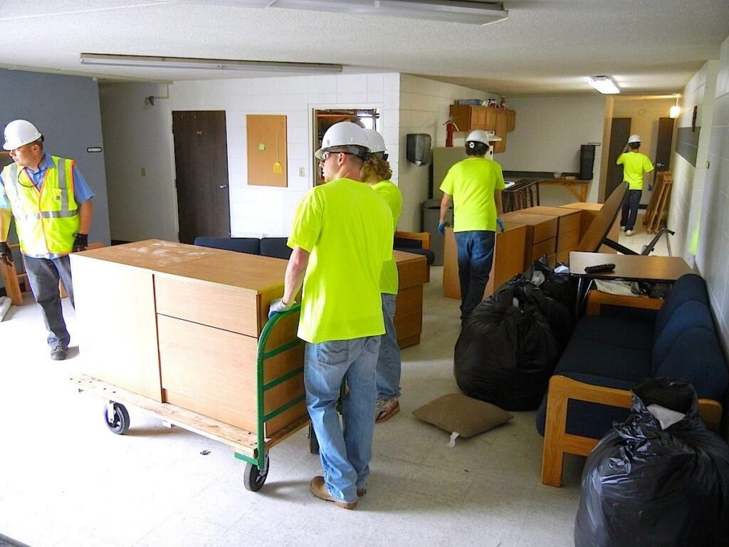 تخزين اثاث العيون بالكويت